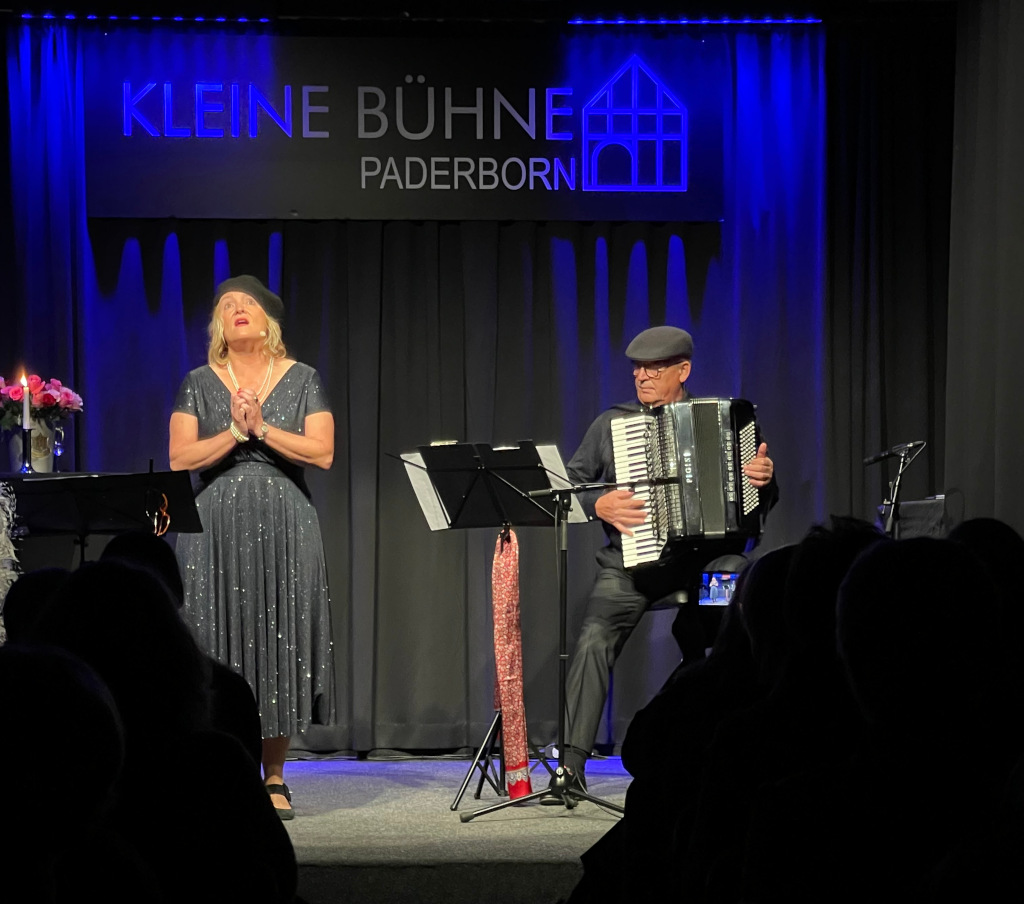 Nicole Broer und Alexander Schamei mit ihrem Bühnenprogramm "Hommage an die Liebe".